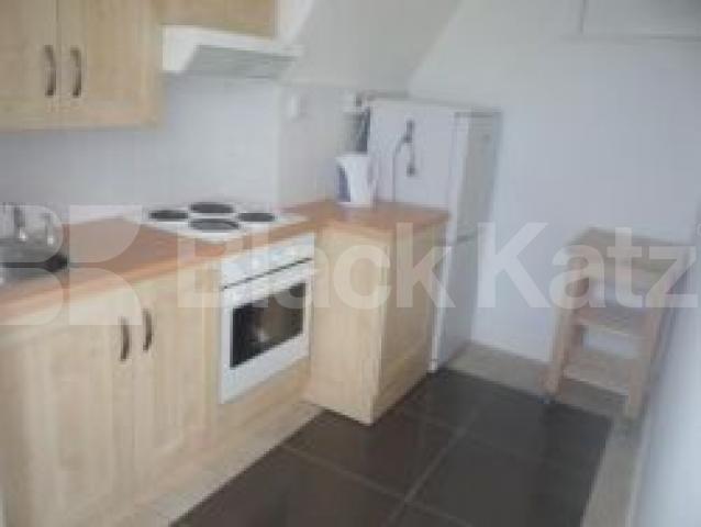 			NEW INSTRUCTION!, 2 Bedroom, 1 bath, 1 reception Flat			 Tetherdown, MUSWELL HILL N10